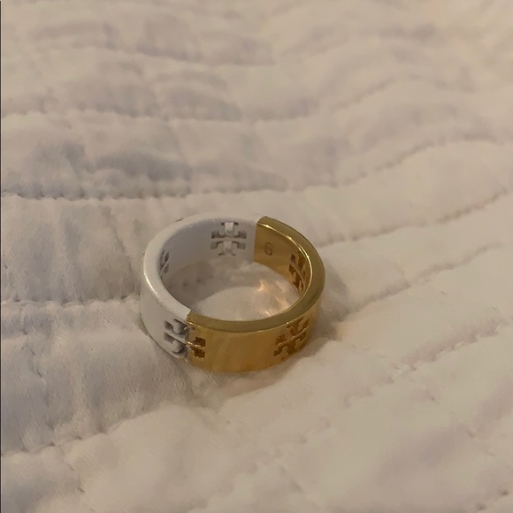 Tory Burch ring - Picture 2 of 2